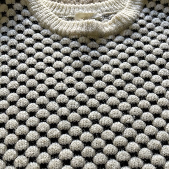 Sweater - Picture 5 of 5